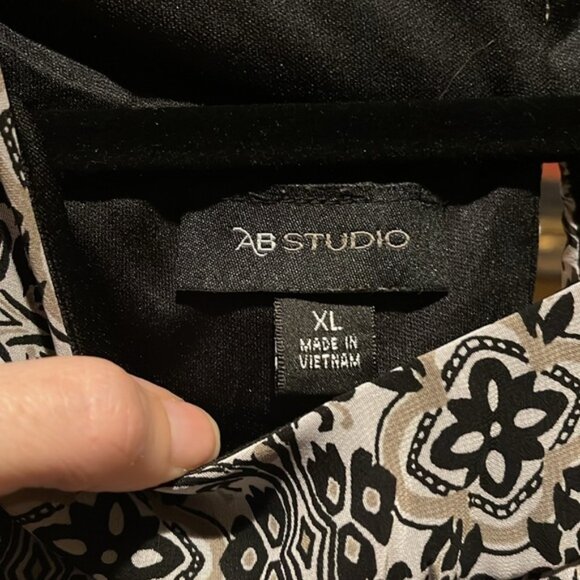 No.071 AB Studio Blouse - Picture 2 of 3